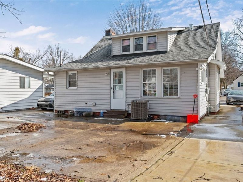 328 E 238th Street, Euclid, OH 44123 Photo 22