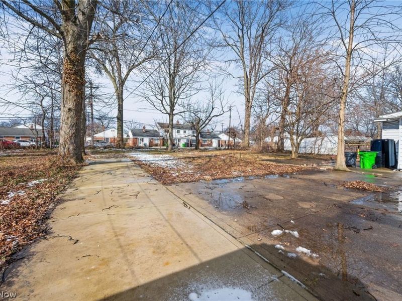 328 E 238th Street, Euclid, OH 44123 Photo 25