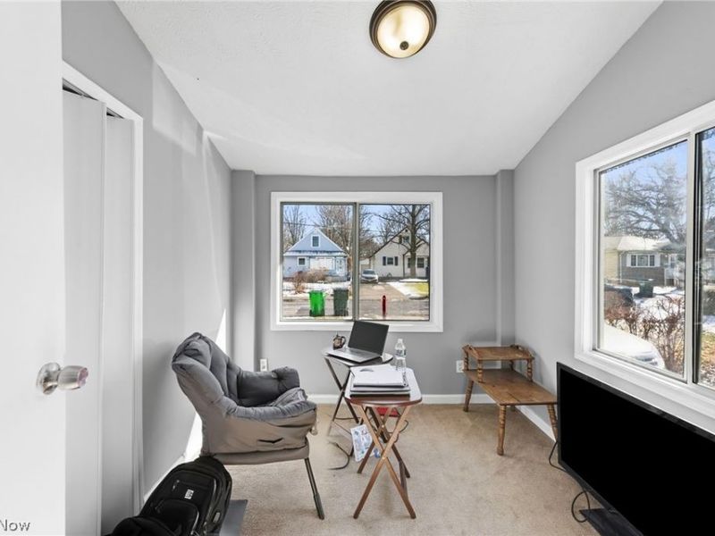 328 E 238th Street, Euclid, OH 44123 Photo 4