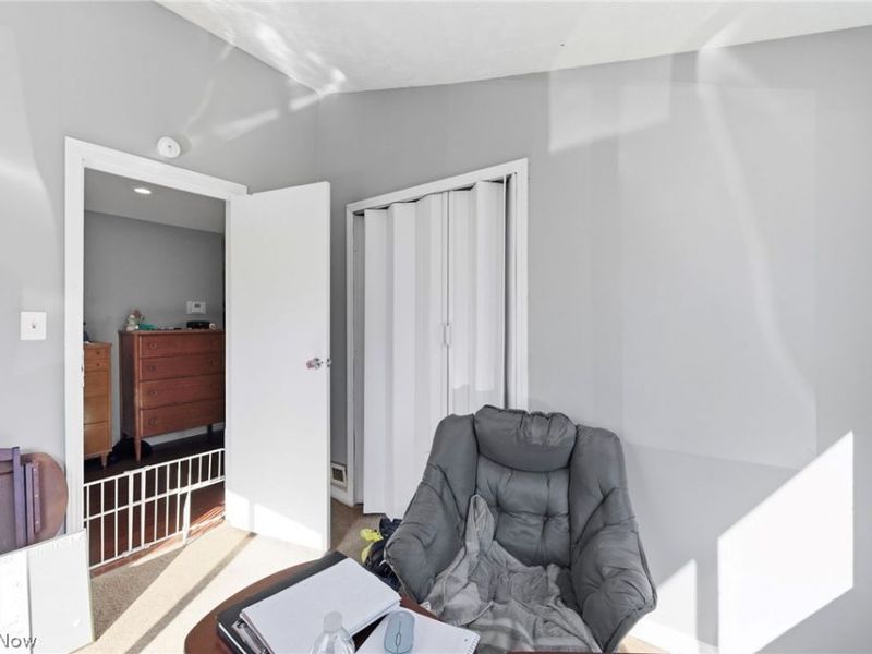 328 E 238th Street, Euclid, OH 44123 Photo 5