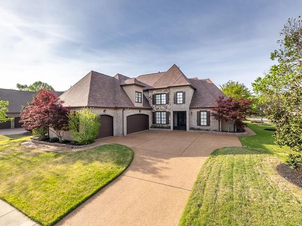 10181 IVY OAK LN, Lakeland, TN 38002