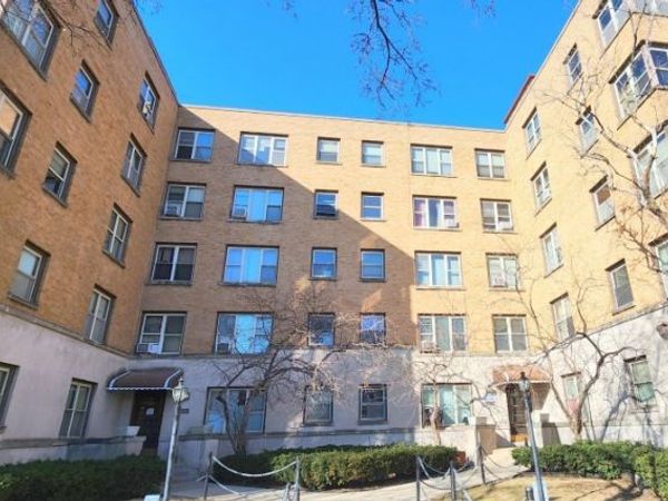 2606 W Balmoral Avenue , Unit 211, Chicago, IL 60625