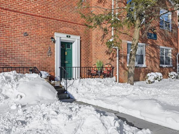 1 Fieldstone Drive, Unit 76, Hartsdale, NY 10530