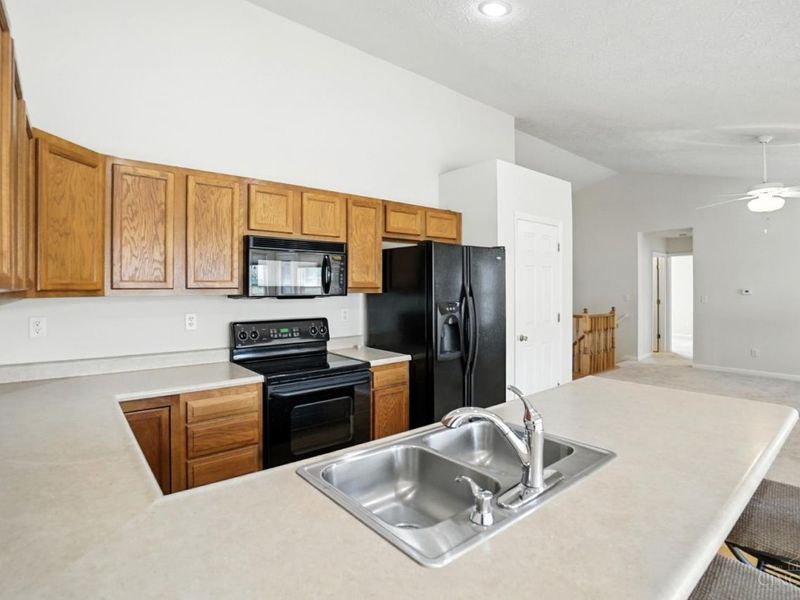 2139 Castle Pines Court, Hamilton, OH 45013 Photo 10