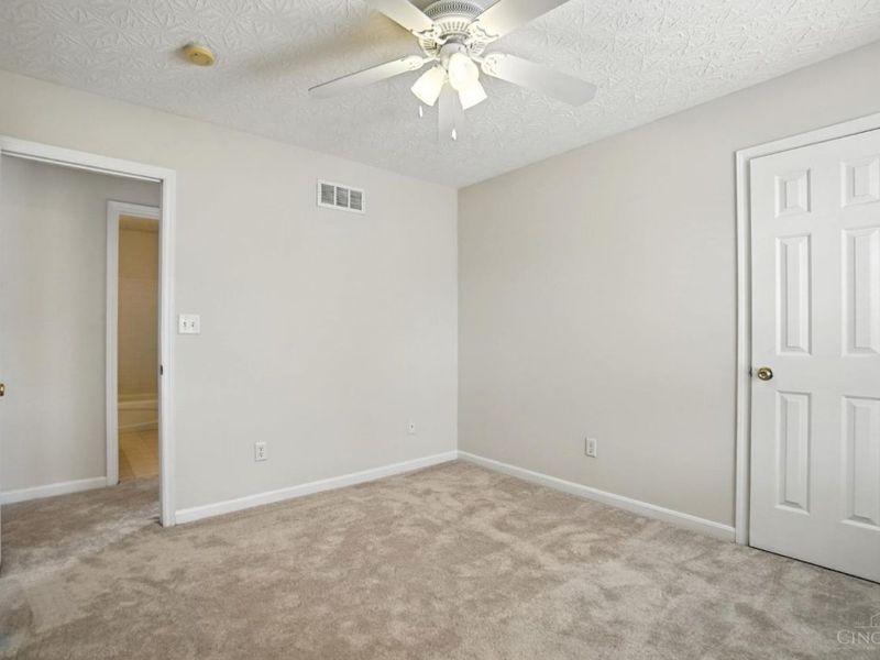 2139 Castle Pines Court, Hamilton, OH 45013 Photo 19