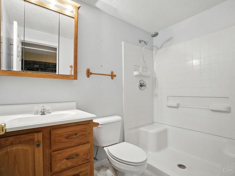 2139 Castle Pines Court, Hamilton, OH 45013 Photo 32