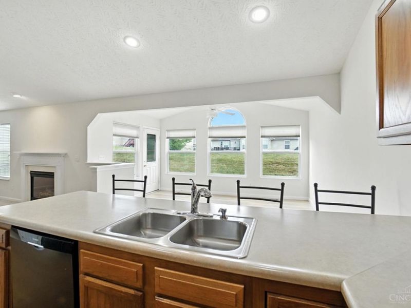 2139 Castle Pines Court, Hamilton, OH 45013 Photo 9