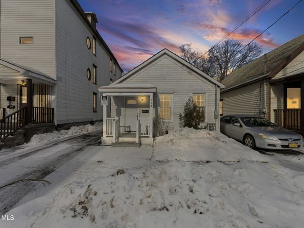 118 Degraff Street, Schenectady, NY 12308