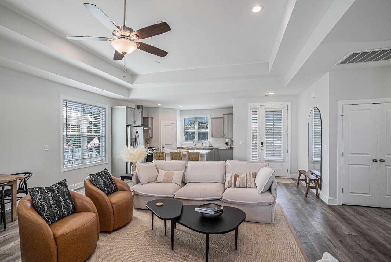 454 Wilcox Ave. Photo 10