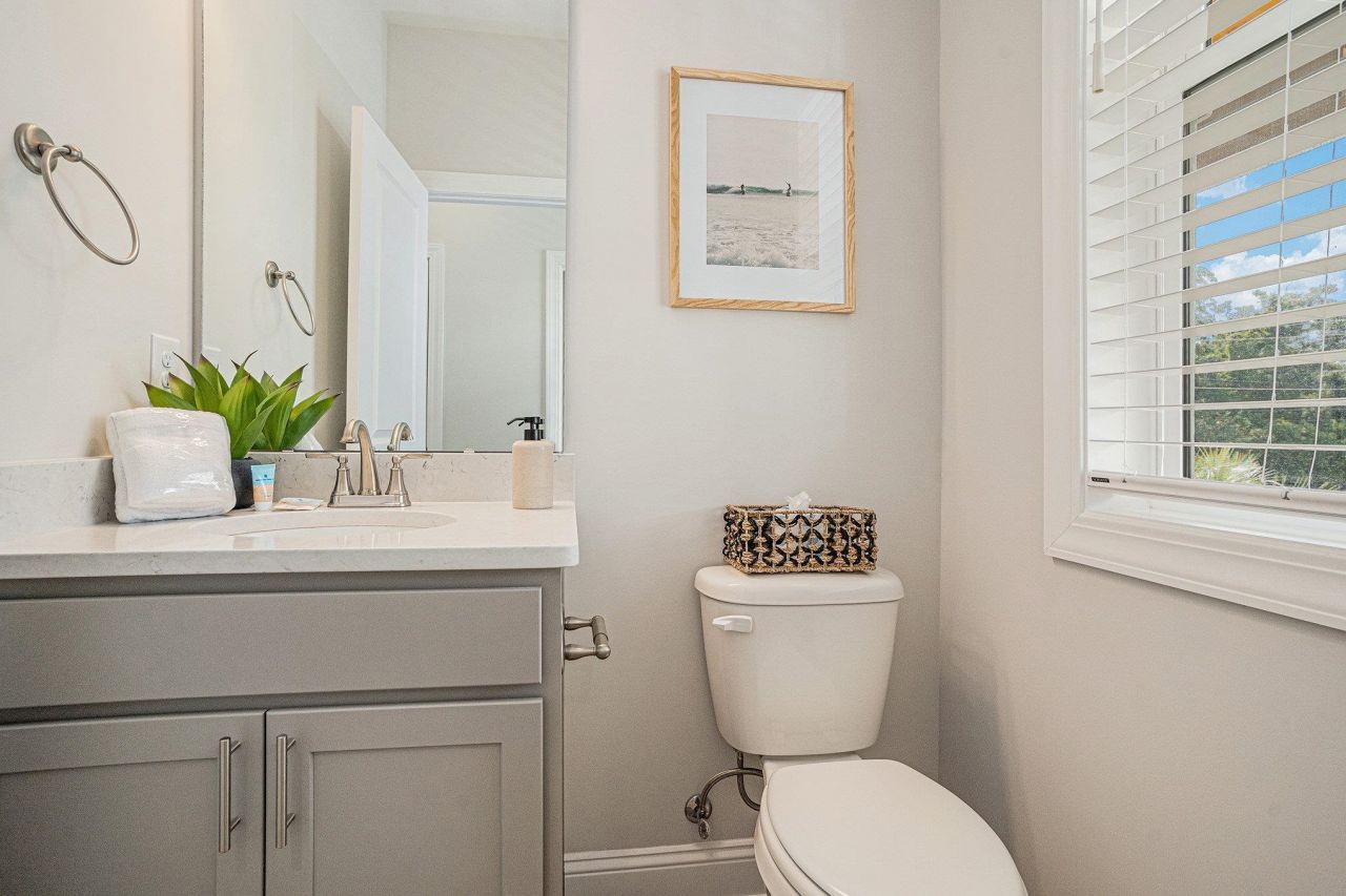 454 Wilcox Ave. Photo 11