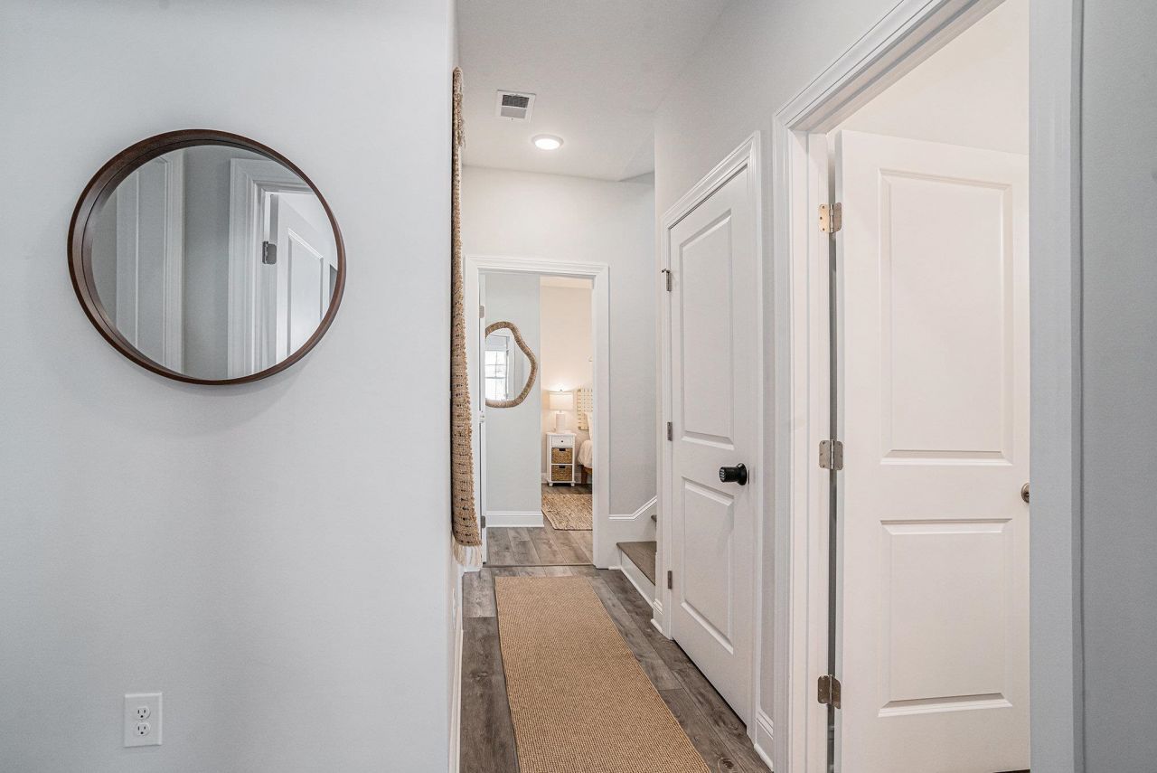 454 Wilcox Ave. Photo 23