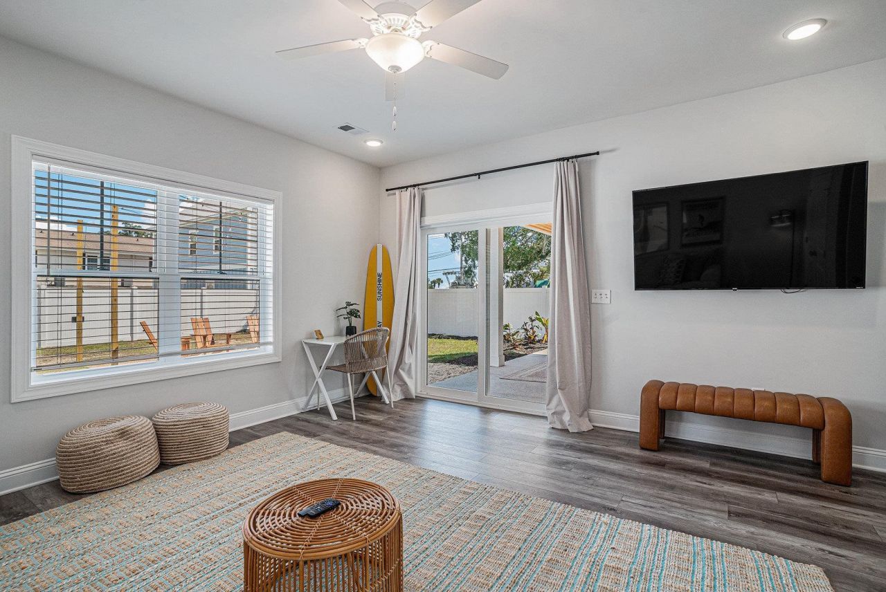 454 Wilcox Ave. Photo 25