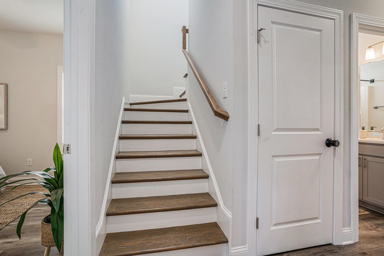 454 Wilcox Ave. Photo 26