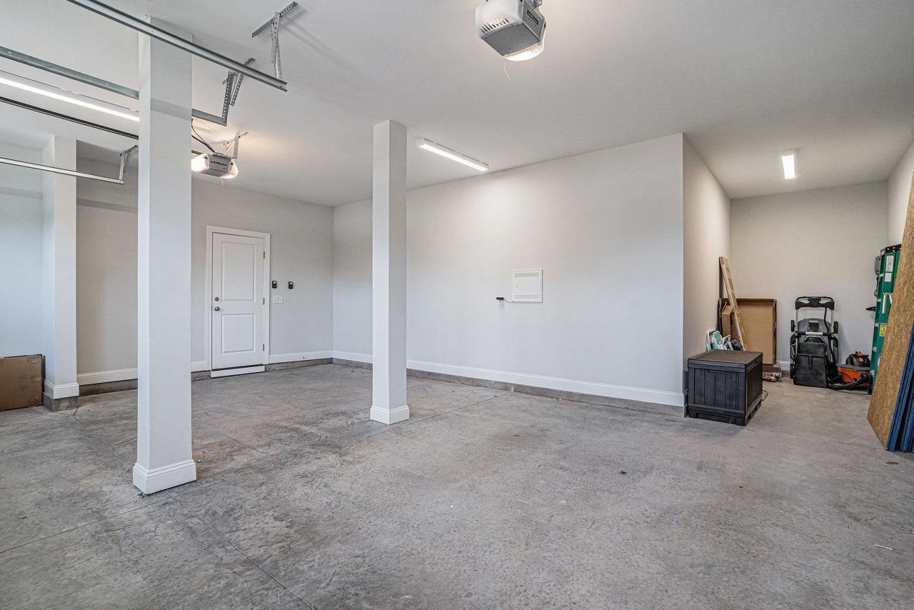 454 Wilcox Ave. Photo 29