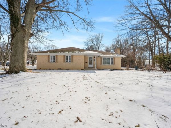 32249 Lake Road, Avon Lake, OH 44012