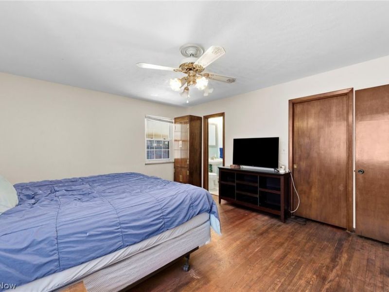 32249 Lake Road, Avon Lake, OH 44012 Photo 17