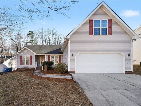 1609 Hargrove Drive , McLeansville, NC 27301