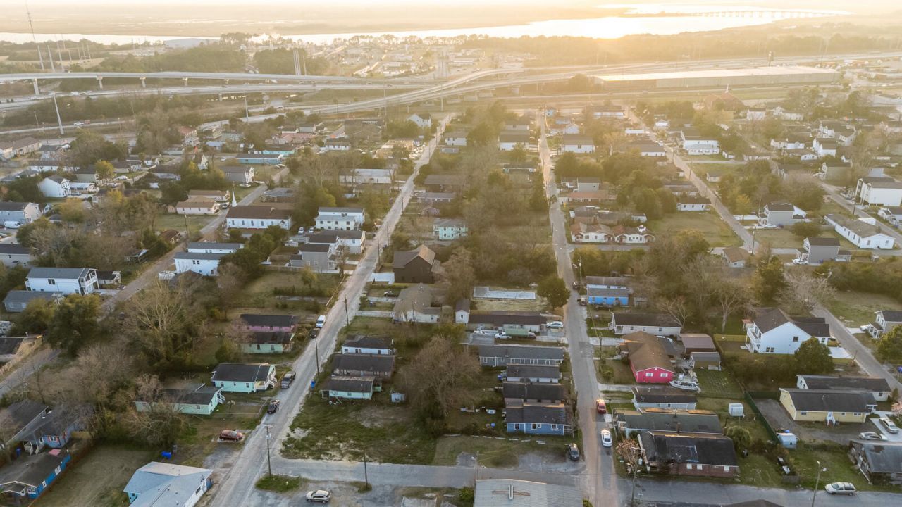 1978 Forest Avenue Photo 7