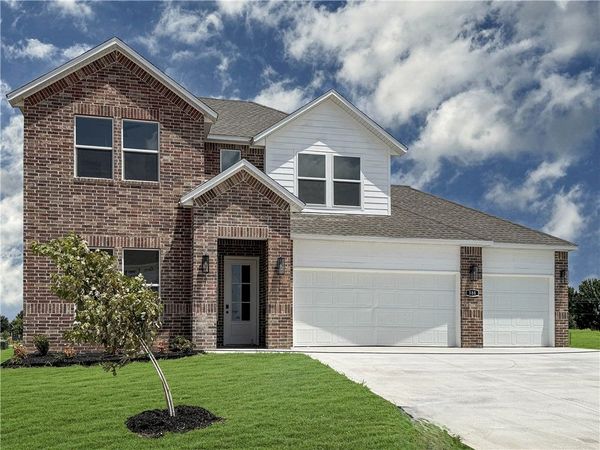 588 Renley Street, Tontitown, AR 72762