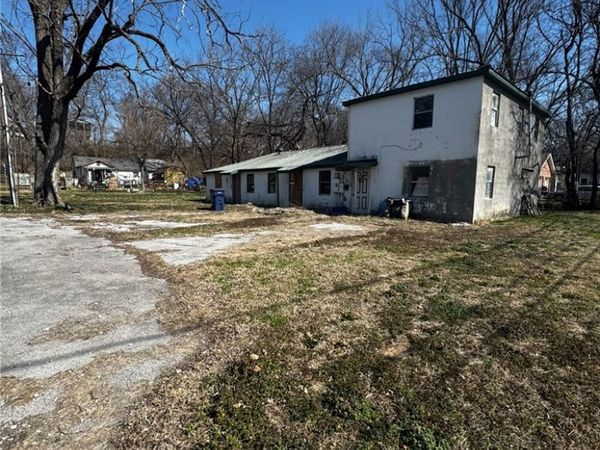 501 Walnut Street, Siloam Springs, AR 72761