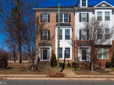 8890 ORCHARD LANE, MANASSAS, VA 20110