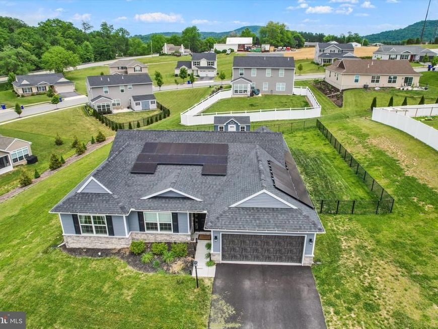 303 Normandy Lane, Dillsburg, PA 17019 Main Photo