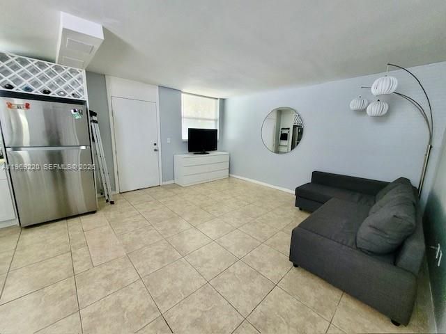 1801 S Treasure Dr , Unit 318, North Bay Village, FL 33141 Photo