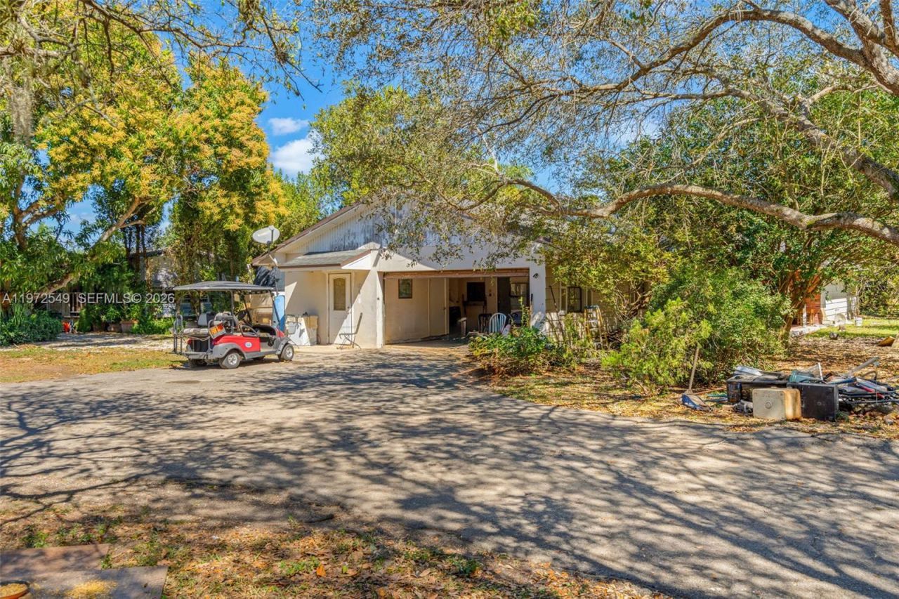 19401 SW 264th St, Homestead, FL 33031 Photo