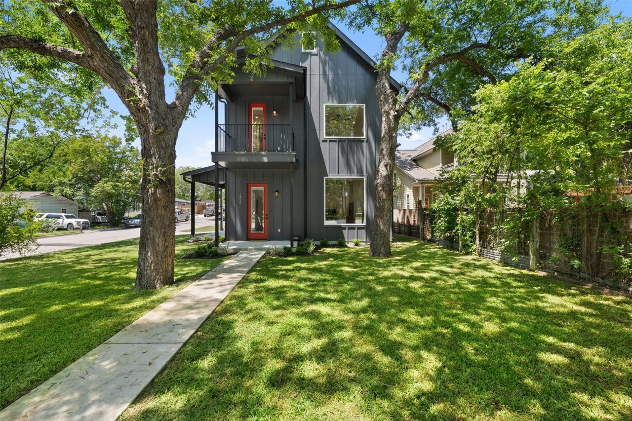 1800 Singleton Ave, Austin, TX 78702 Main Photo