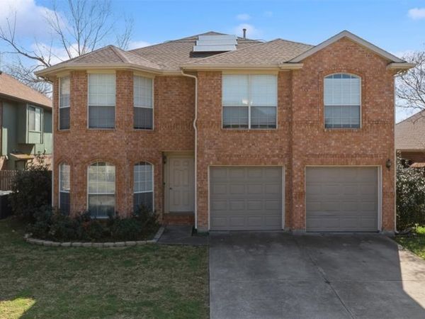 1124 Breezewood Drive, Lewisville, TX 75077