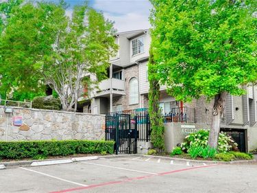 5740 Martel Avenue, Unit A19, Dallas, TX 75206