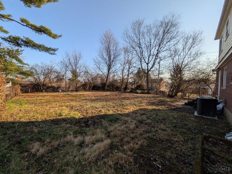 3236 Van Zandt Drive, Green Township, OH 45211 Photo 3