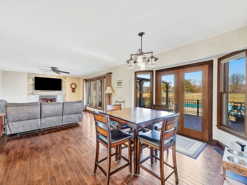 3574 Mclean Road, Franklin Twp, OH 45005 Photo 8