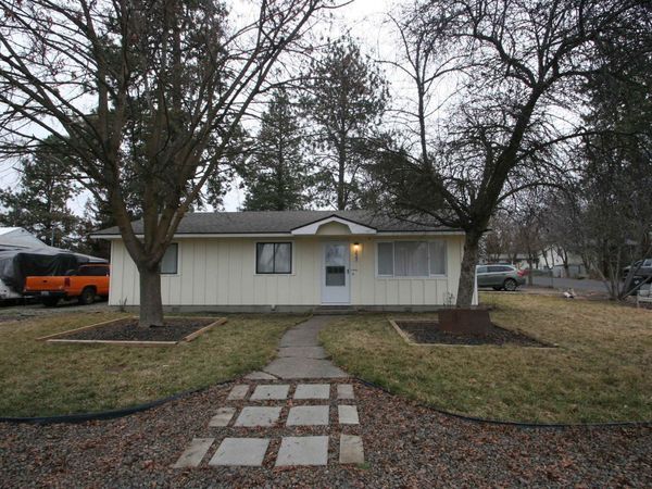 1422 4TH St, Cheney, WA 99004