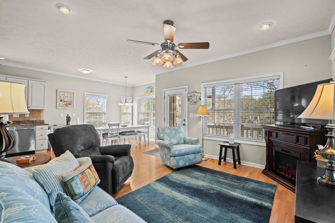 6001 Mh28b South Kings Hwy.  Photo 12