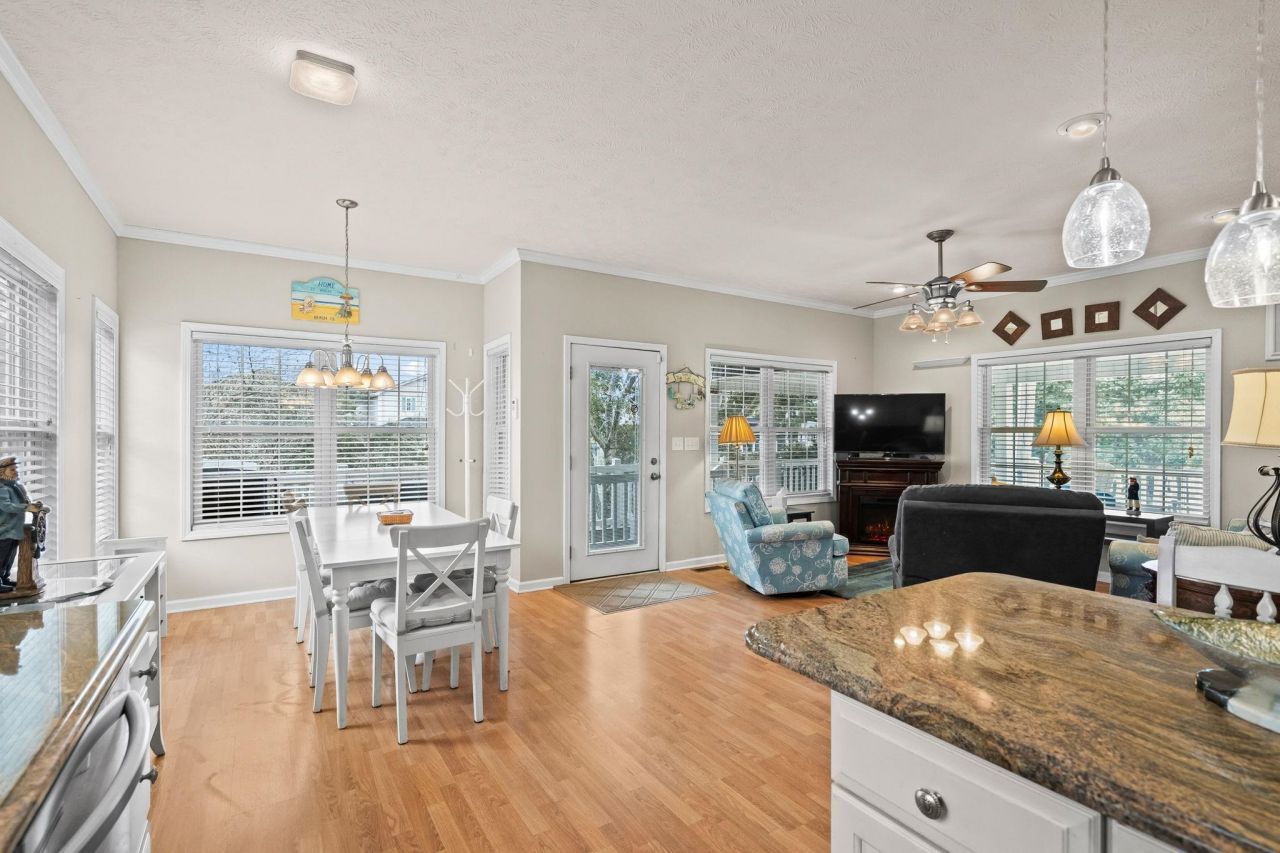 6001 Mh28b South Kings Hwy.  Photo 21