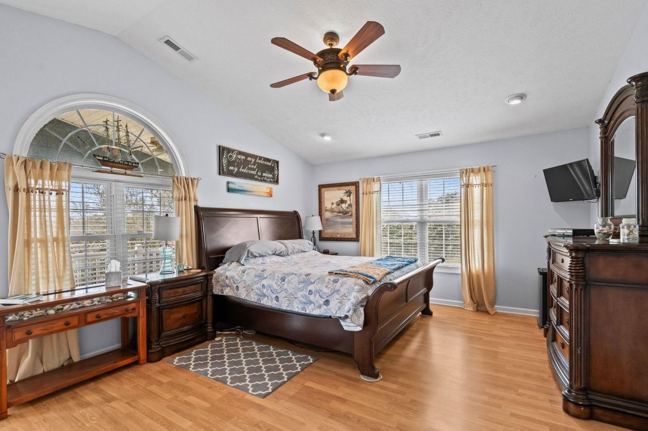 6001 Mh28b South Kings Hwy.  Photo 24