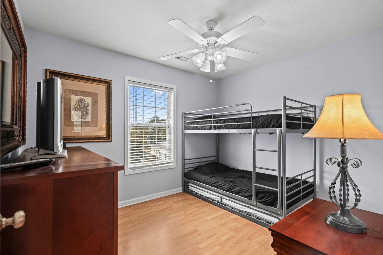 6001 Mh28b South Kings Hwy.  Photo 31