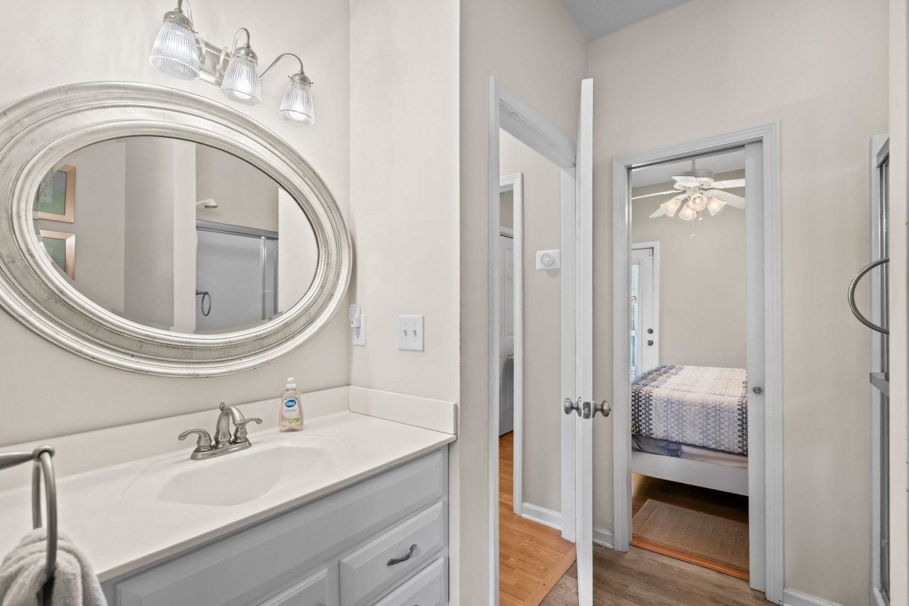 6001 Mh28b South Kings Hwy.  Photo 35