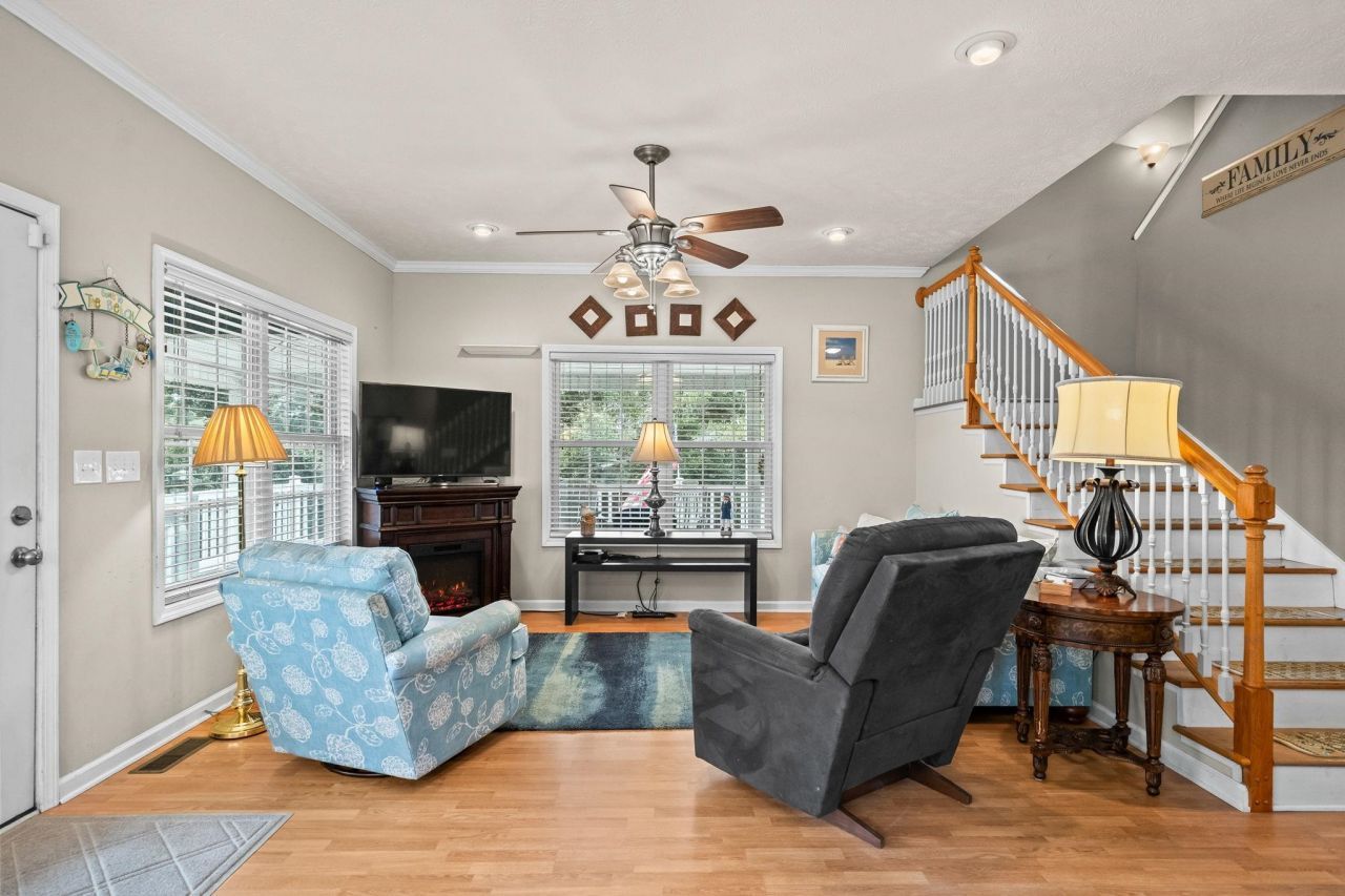 6001 Mh28b South Kings Hwy.  Photo 9