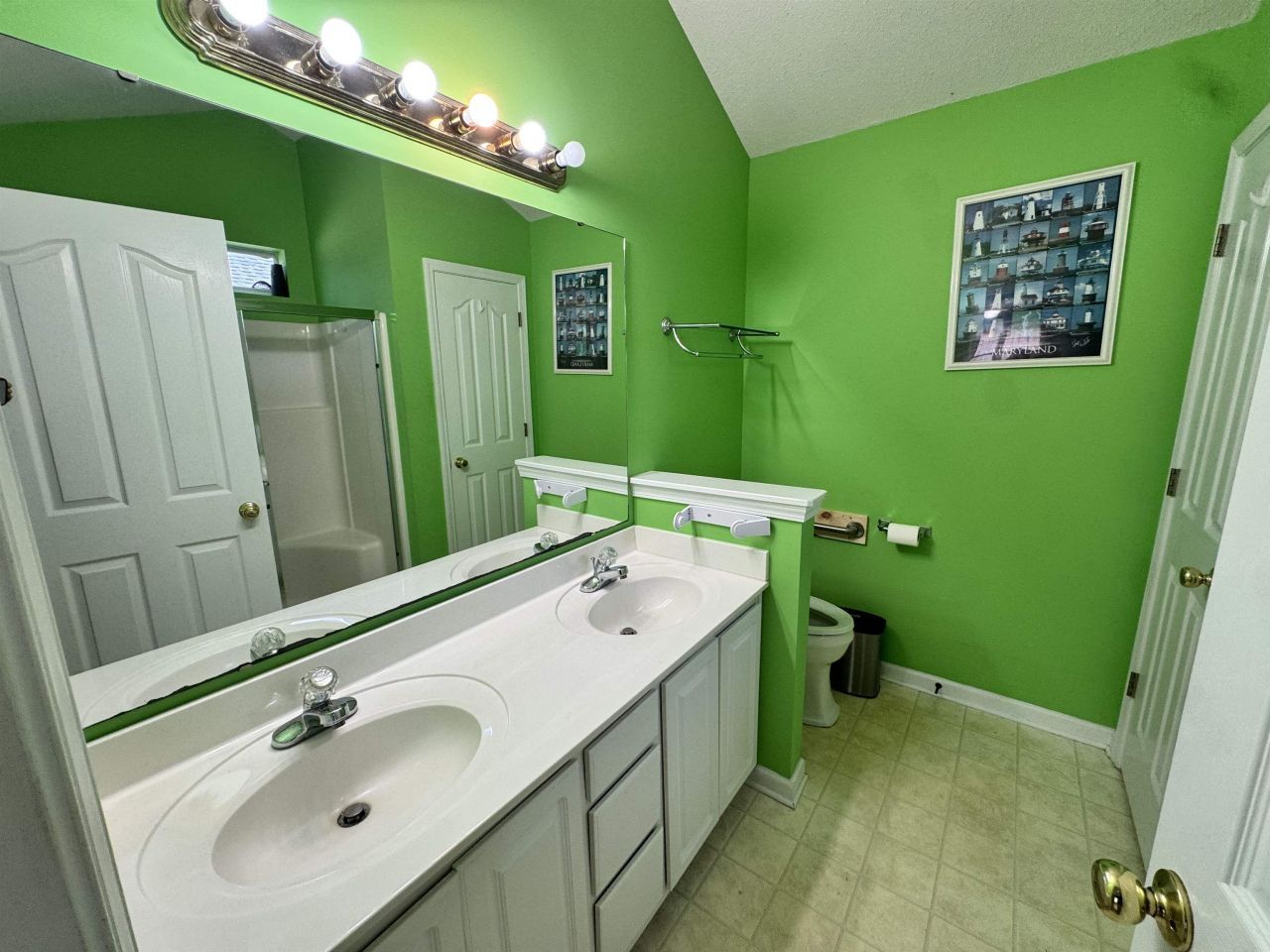 570 Ridge Dr. Photo 12