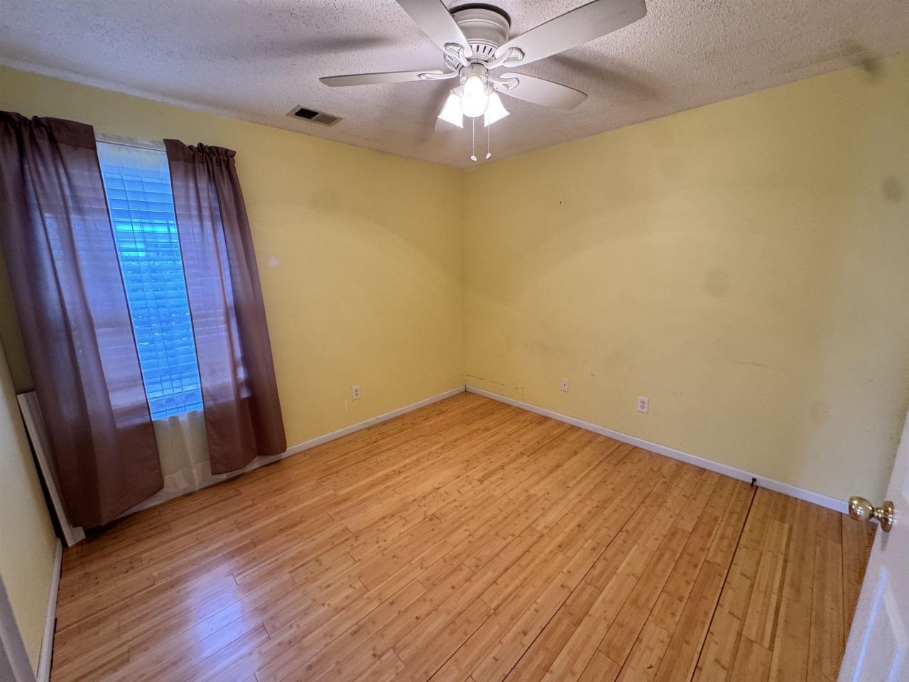 570 Ridge Dr. Photo 15