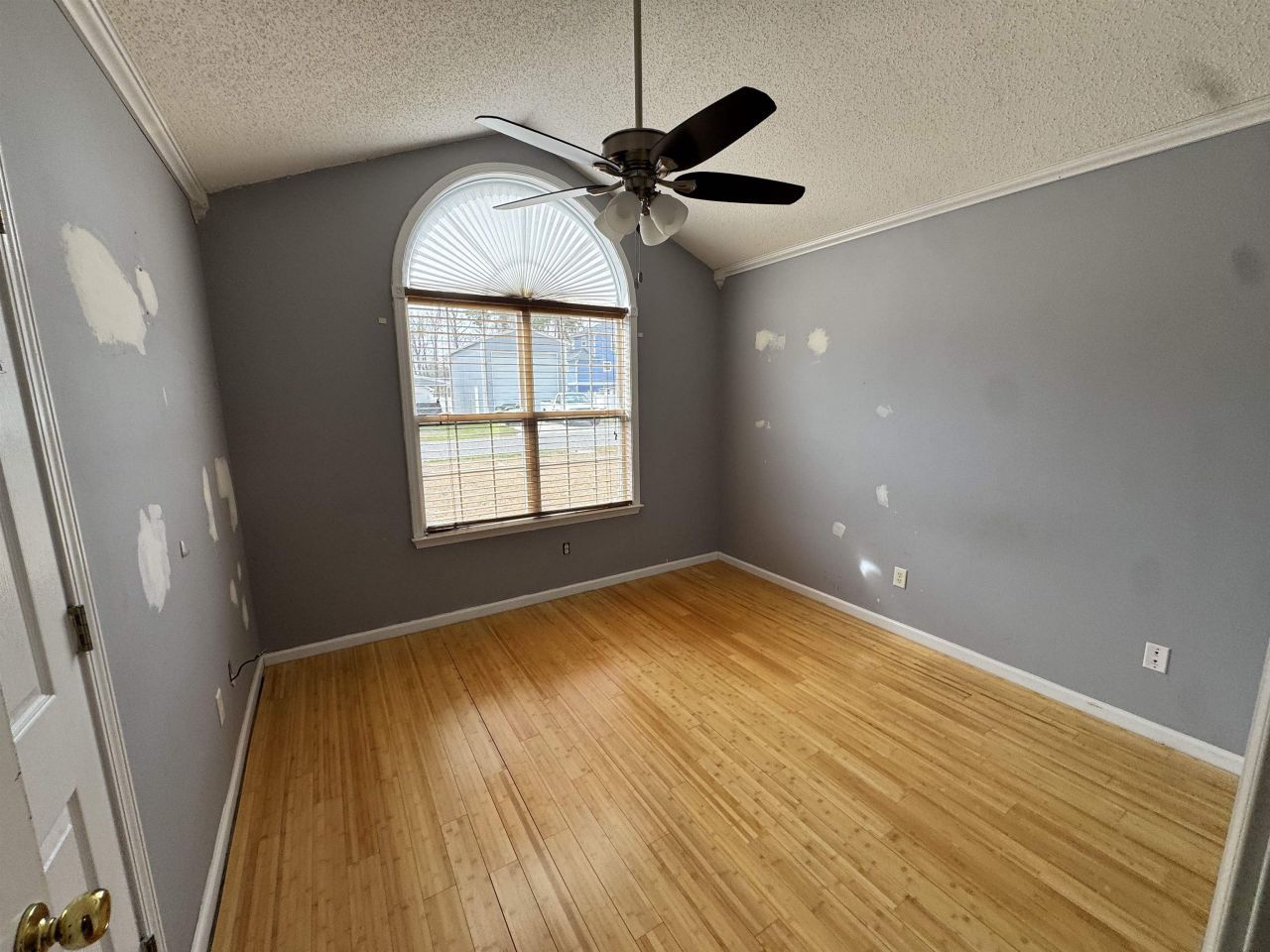 570 Ridge Dr. Photo 17