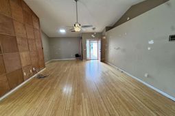 570 Ridge Dr. photo 4