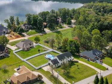 286 Lake Forest Drive, Somerset, KY 42503