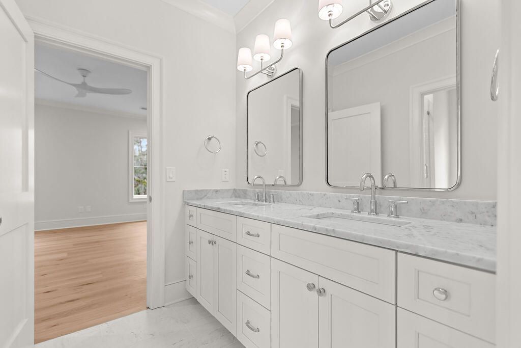 2727 Old Oak Walk Photo 41