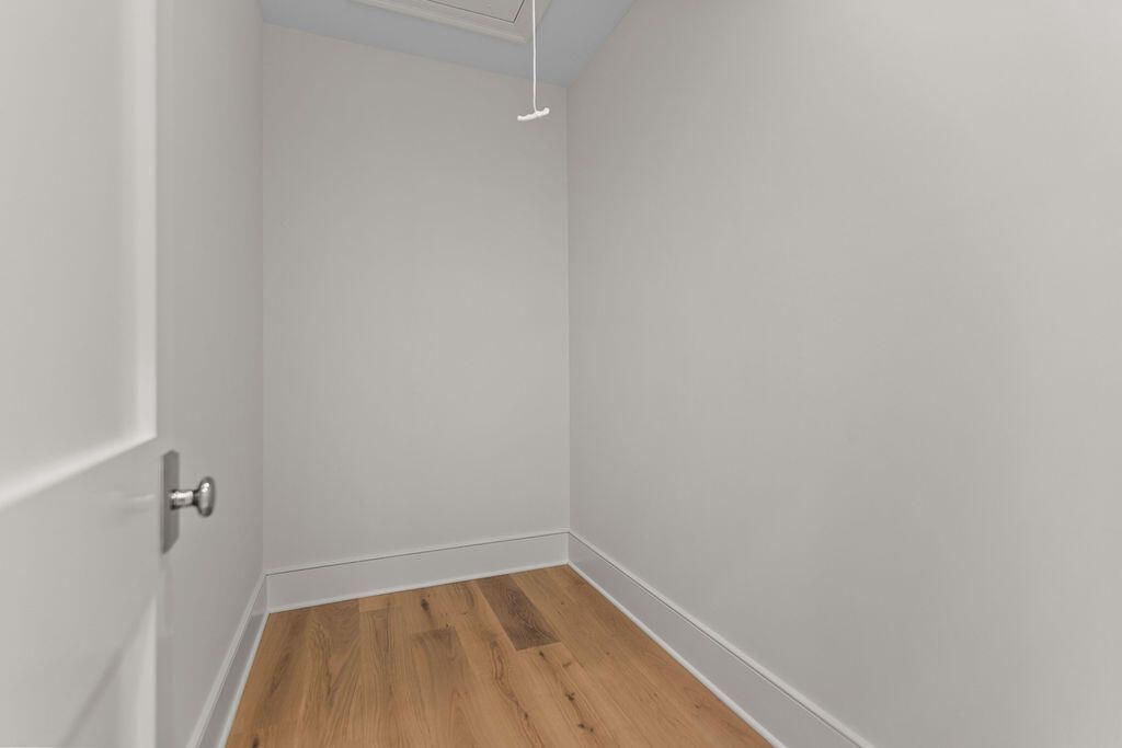 2727 Old Oak Walk Photo 52