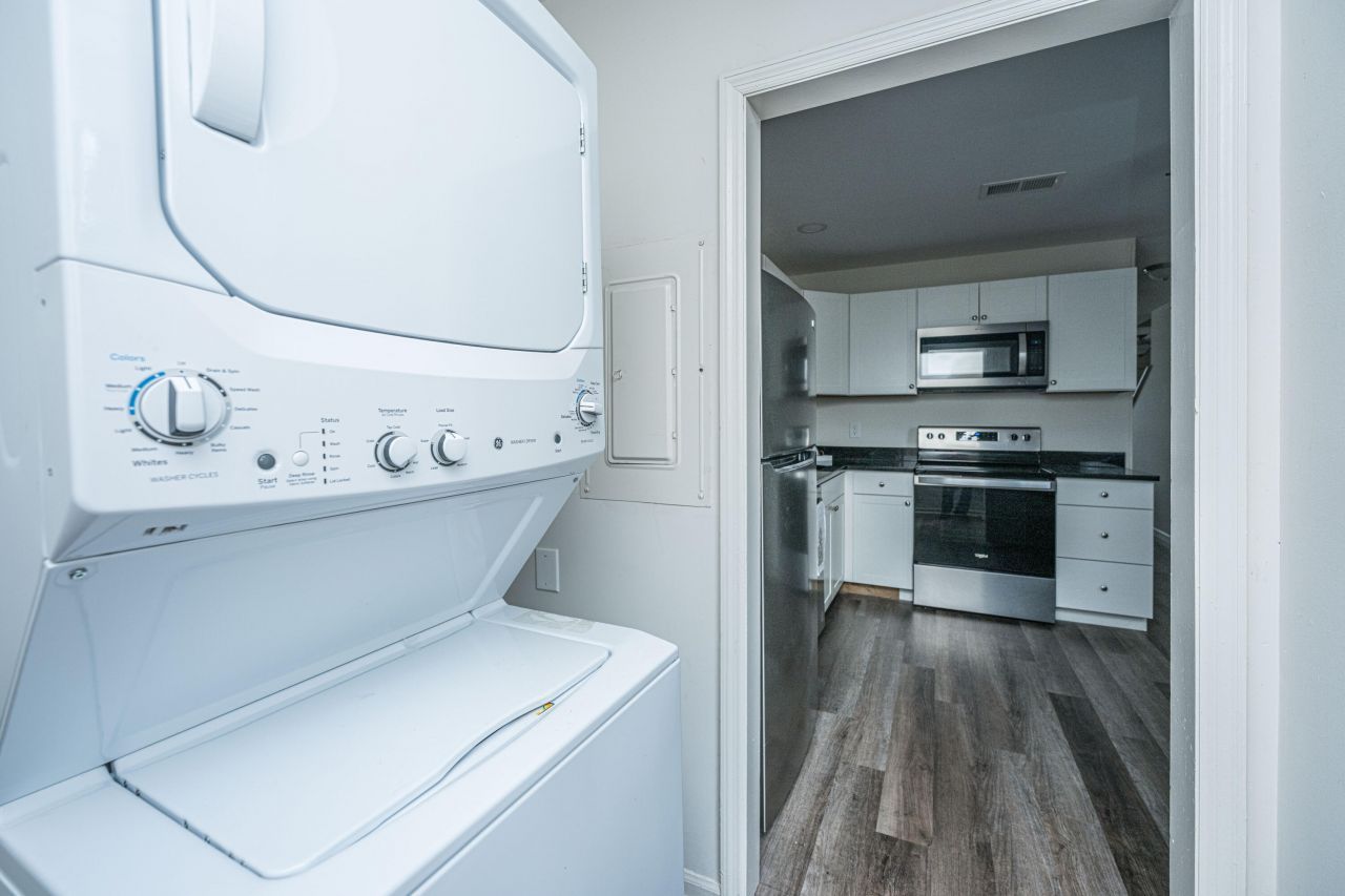 306 Crestview Drive Photo 10