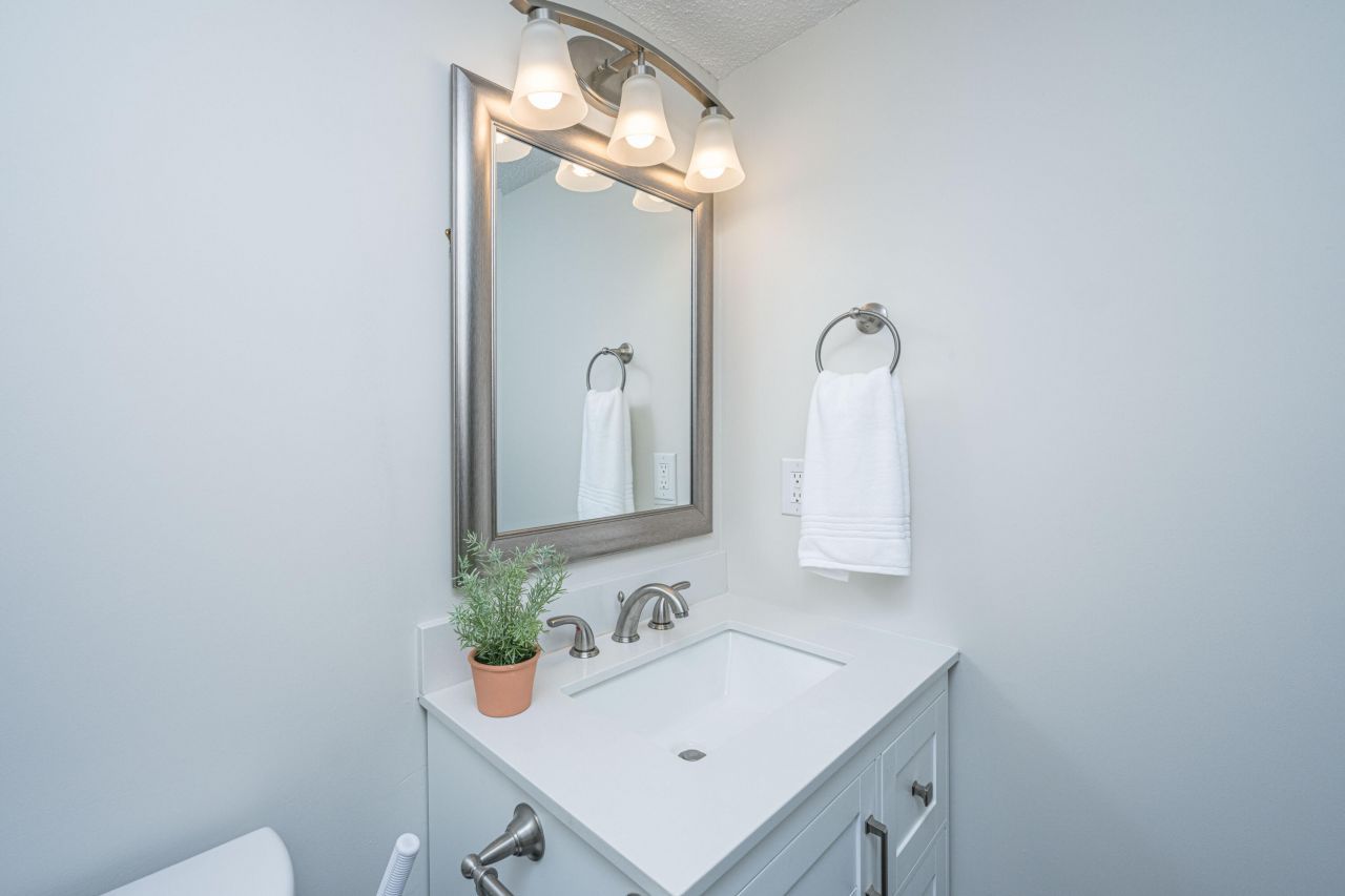 306 Crestview Drive Photo 11