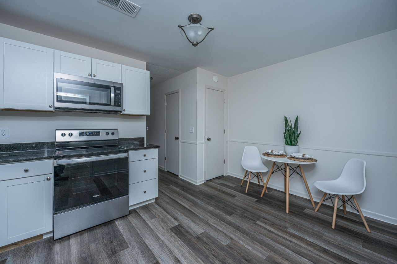 306 Crestview Drive Photo 7